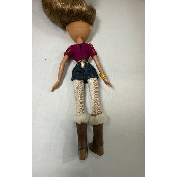 VINTAGE MGA RARE BRATZ YASMIN DOLL 2001 Collectible Edition W/Chic Outfit - Picture 9 of 11